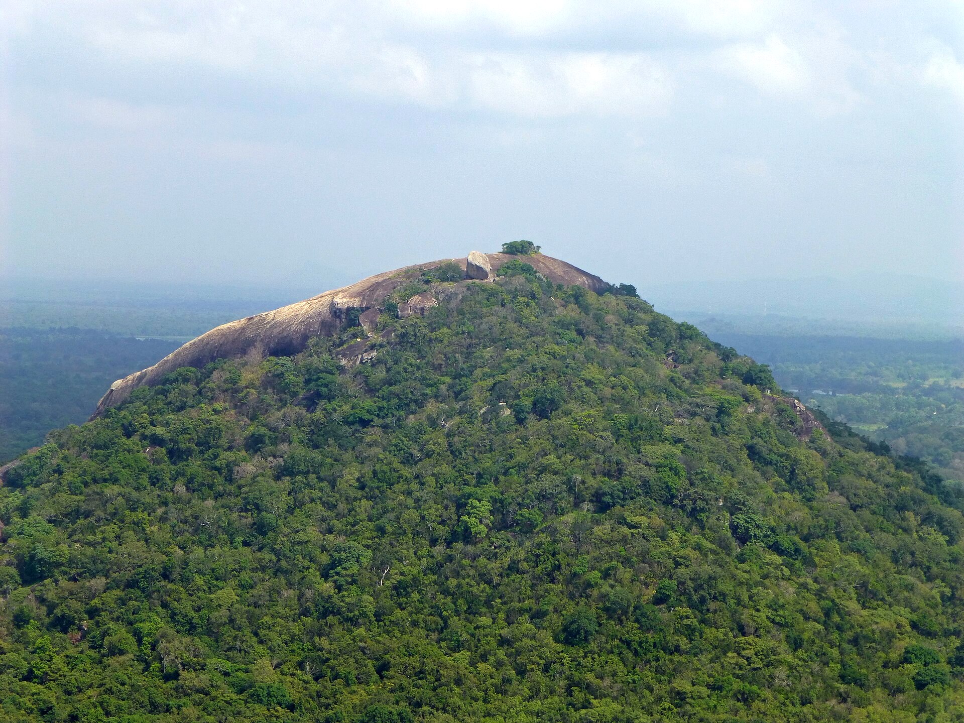 Pidurangala Rock depuis Sigiriya (1)